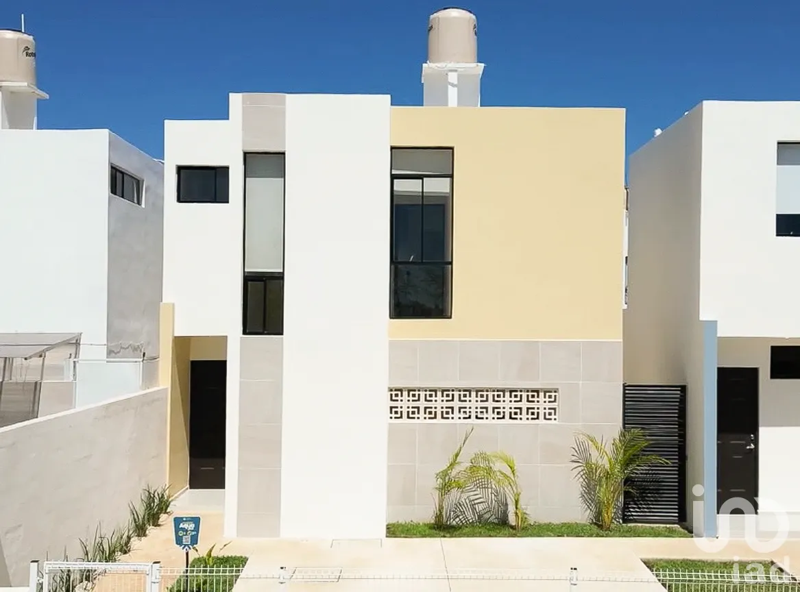Casa en Venta en Caucel, Mérida, Yucatán | NEX-255684 | iad México | Foto 2 de 12