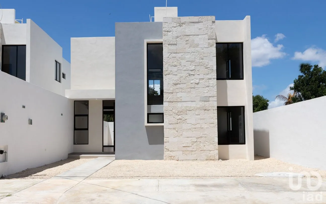Casa en Venta en Chichi Suárez, Mérida, Yucatán | NEX-266259 | iad México | Foto 1 de 15