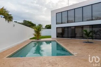 NEX-266305 - Casa en Venta, con 4 recamaras, con 6 baños, con 430 m2 de construcción en La Rejoyada, CP 97307, Yucatán.