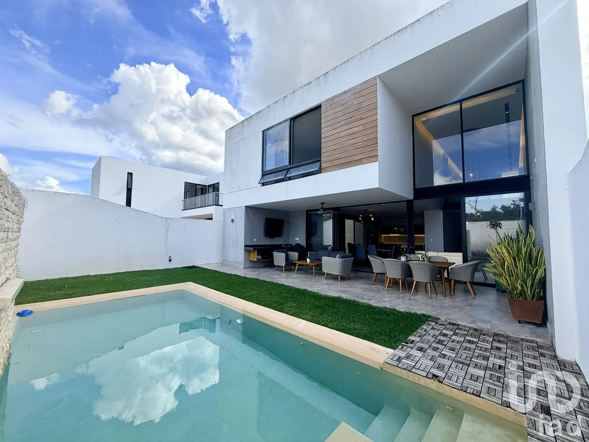 Casa en Venta en Parque Natura, Mérida, Yucatán | NEX-285445 | iad México | Foto 2 de 32
