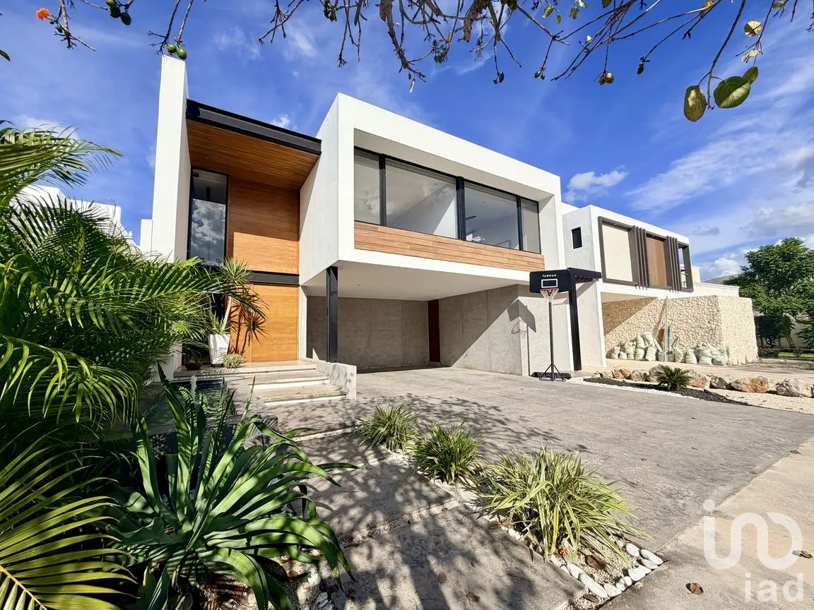 Casa en Venta en Parque Natura, Mérida, Yucatán | NEX-285445 | iad México | Foto 1 de 32
