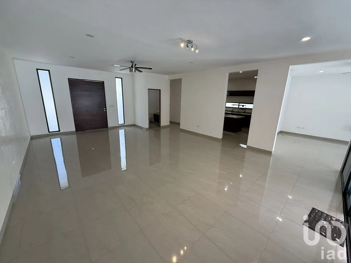Casa en Venta en Jardines de Rejoyada, Mérida, Yucatán | NEX-298902 | iad México | Foto 6 de 33