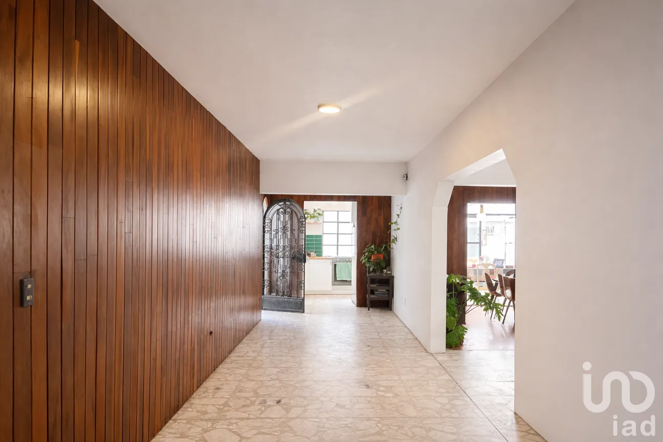 Casa en Venta en Narvarte Poniente, Benito Juárez, Ciudad de México | NEX-293418 | iad México | Foto 2 de 35