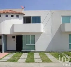 NEX-261815 - Casa en Renta, con 2 recamaras, con 2 baños, con 105 m2 de construcción en La Toscana, CP 54840, México.