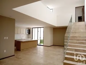 NEX-257511 - Casa en Venta, con 4 recamaras, con 4 baños, con 245 m2 de construcción en San Ángel, CP 78120, San Luis Potosí.