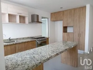 NEX-260528 - Departamento en Renta, con 3 recamaras, con 2 baños, con 187 m2 de construcción en Garita de Jalisco, CP 78294, San Luis Potosí.