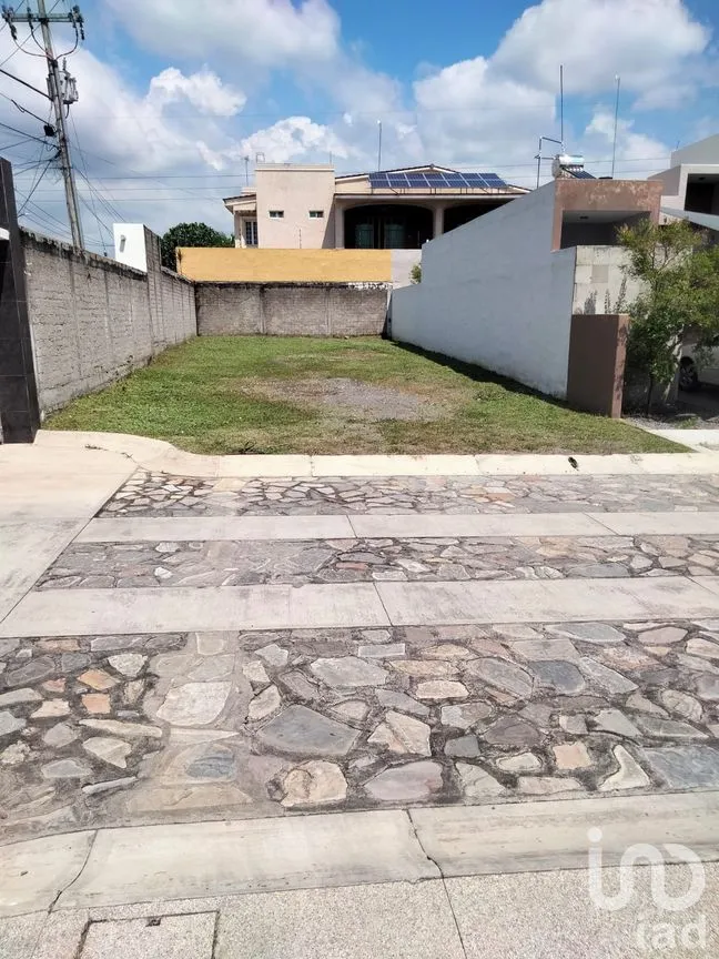 Terreno en Venta en Residencial Esmeralda, Colima, Colima | NEX-289563 | iad México | Foto 4 de 7