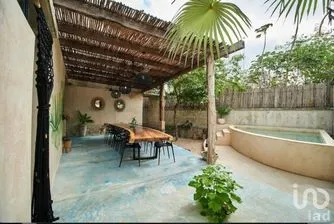 NEX-264894 - Hotel en Venta, con 7 recamaras, con 7 baños, con 400 m2 de construcción.