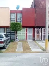 NEX-20533 - Casa en Venta, con 2 recamaras, con 1 baño, con 62 m2 de construcción en Los Héroes, CP 56585, México.