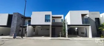 NEX-262950 - Casa en Venta, con 3 recamaras, con 3 baños, con 240 m2 de construcción en Arcoíris, CP 32423, Chihuahua.