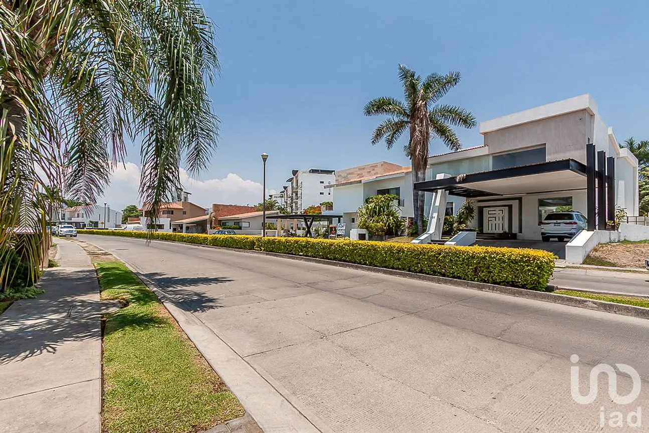 Casa en Venta en Paraíso Country Club, Emiliano Zapata, Morelos | NEX-293433 | iad México | Foto 2 de 23