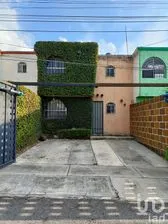 NEX-297976 - Casa en Venta, con 3 recamaras, con 2 baños, con 105 m2 de construcción en Misión de San Carlos, CP 76903, Querétaro.