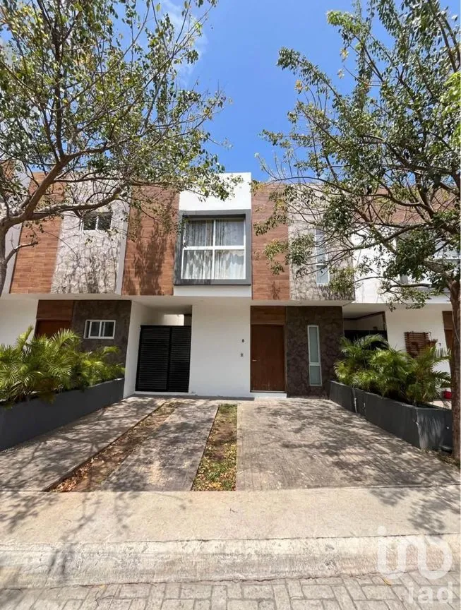 Casa en Venta en Supermanzana 99, Benito Juárez, Quintana Roo | NEX-253570 | iad México | Foto 2 de 20