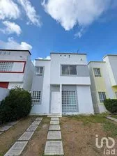 NEX-250214 - Casa en Renta, con 3 recamaras, con 2 baños, con 112 m2 de construcción.