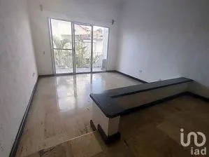 NEX-255088 - Departamento en Renta, con 2 recamaras, con 2 baños, con 94 m2 de construcción en Supermanzana 44, CP 77506, Quintana Roo.