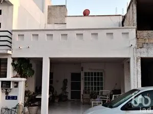 NEX-260275 - Casa en Venta, con 4 recamaras, con 3 baños, con 95 m2 de construcción en Residencial Sol del Mayab, CP 77533, Quintana Roo.