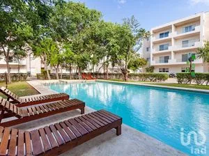 NEX-261679 - Departamento en Renta, con 3 recamaras, con 2 baños, con 118 m2 de construcción.