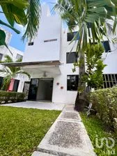 NEX-290132 - Casa en Venta, con 3 recamaras, con 2 baños, con 103 m2 de construcción.
