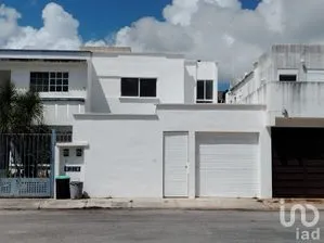 NEX-293539 - Casa en Renta, con 3 recamaras, con 2 baños, con 120 m2 de construcción en Residencial Sol del Mayab, CP 77533, Quintana Roo.