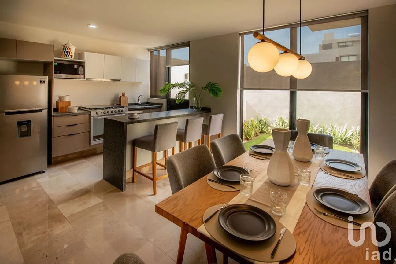 Casa en Renta en Residencial Provenza (La Romana), Tlajomulco de Zúñiga, Jalisco | NEX-255763 | iad México | Foto 2 de 12