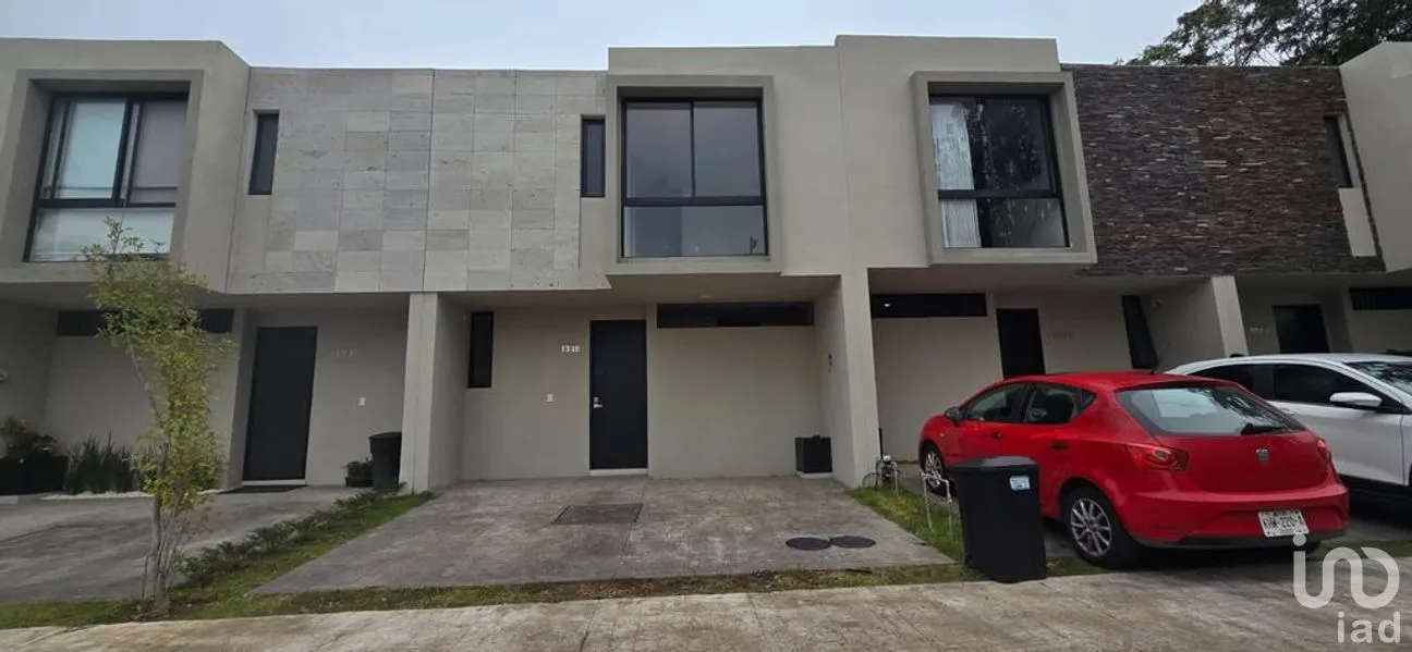 Casa en Venta en Rinconadas del Sol, Tlajomulco de Zúñiga, Jalisco | NEX-285581 | iad México | Foto 1 de 29