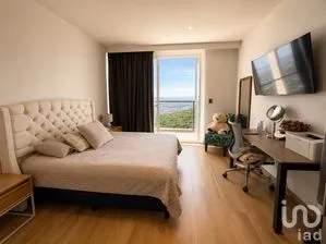 NEX-303733 - Departamento en Renta, con 3 recamaras, con 3 baños, con 244 m2 de construcción.