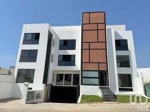 NEX-258761 - Departamento en Venta, con 3 recamaras, con 3 baños, con 127 m2 de construcción en Rinconada Del Parque, CP 45010, Jalisco.