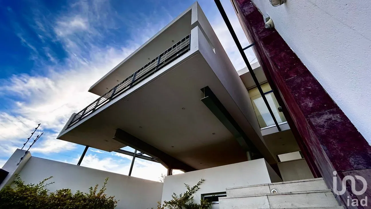 Casa en Venta en Real de Juriquilla, Querétaro, Querétaro | NEX-258263 | iad México | Foto 2 de 17