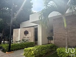 NEX-252390 - Departamento en Renta, con 3 recamaras, con 2 baños, con 1000 m2 de construcción.