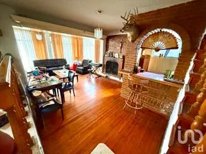 NEX-256548 - Casa en Venta, con 3 recamaras, con 2 baños, con 227 m2 de construcción en Palmas, CP 10370, Ciudad de México.
