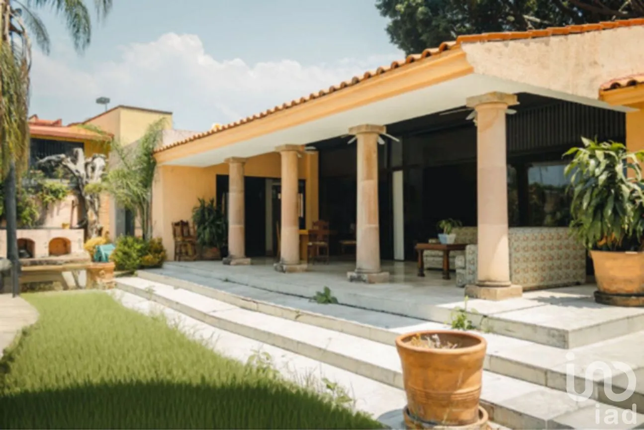 Casa en Venta en Lomas de Cortes, Cuernavaca, Morelos | NEX-250549 | iad México | Foto 2 de 8