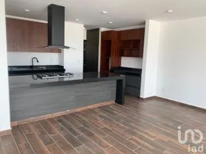NEX-250614 - Casa en Venta, con 3 recamaras, con 4 baños, con 342 m2 de construcción.