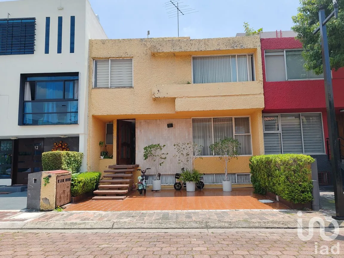 Casa en Venta en Joyas del Pedregal, Coyoacán, Ciudad de México | NEX-257874 | iad México | Foto 2 de 55