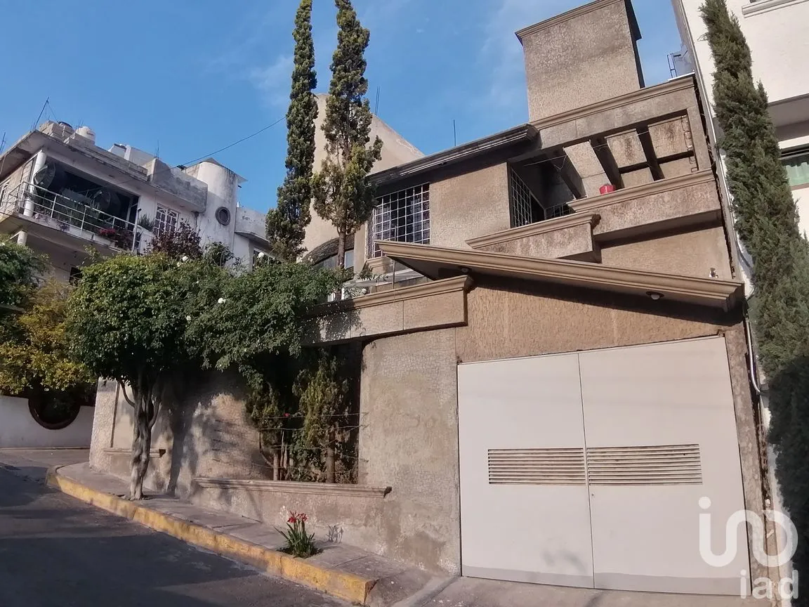 Casa en Renta en Profesor J. Arturo López Martínez, Álvaro Obregón, Ciudad de México | NEX-283837 | iad México | Foto 2 de 33