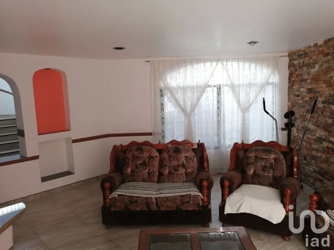 Casa en Renta en Profesor J. Arturo López Martínez, Álvaro Obregón, Ciudad de México | NEX-283837 | iad México | Foto 7 de 33