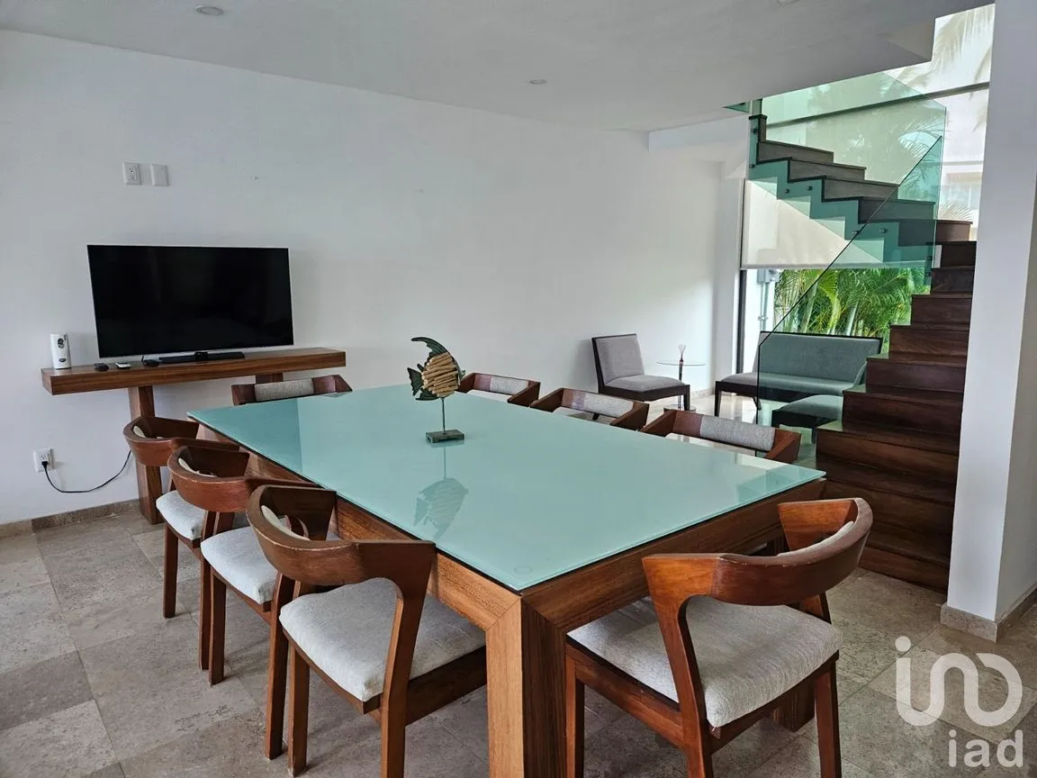 Casa en Venta en Cruz de Huanacaxtle, Bahía de Banderas, Nayarit | NEX-256742 | iad México | Foto 2 de 15