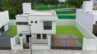 NEX-257536 - Casa en Venta, con 3 recamaras, con 3 baños, con 124 m2 de construcción en Real Alcalá, CP 55767, México.