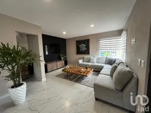 NEX-258031 - Casa en Venta, con 3 recamaras, con 2 baños, con 113 m2 de construcción en Real Alcalá, CP 55767, México.