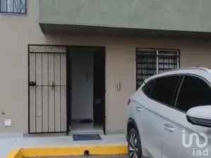 NEX-259844 - Casa en Venta, con 3 recamaras, con 2 baños, con 85 m2 de construcción en Real Granada, CP 55743, México.
