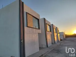 NEX-261980 - Casa en Venta, con 3 recamaras, con 3 baños, con 118 m2 de construcción en Residencial del Valle, CP 88787, Tamaulipas.
