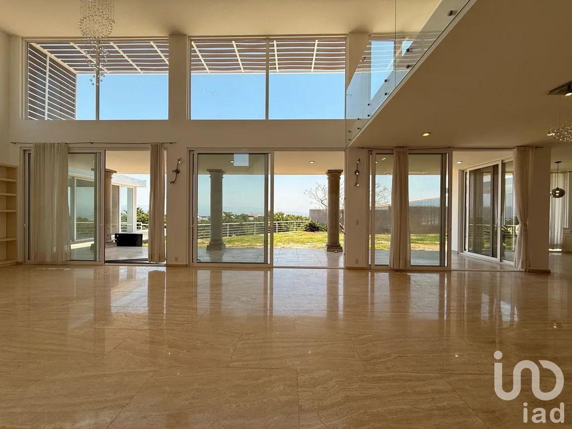 Casa en Venta en Vista Real y Country Club, Corregidora, Querétaro | NEX-253741 | iad México | Foto 3 de 48