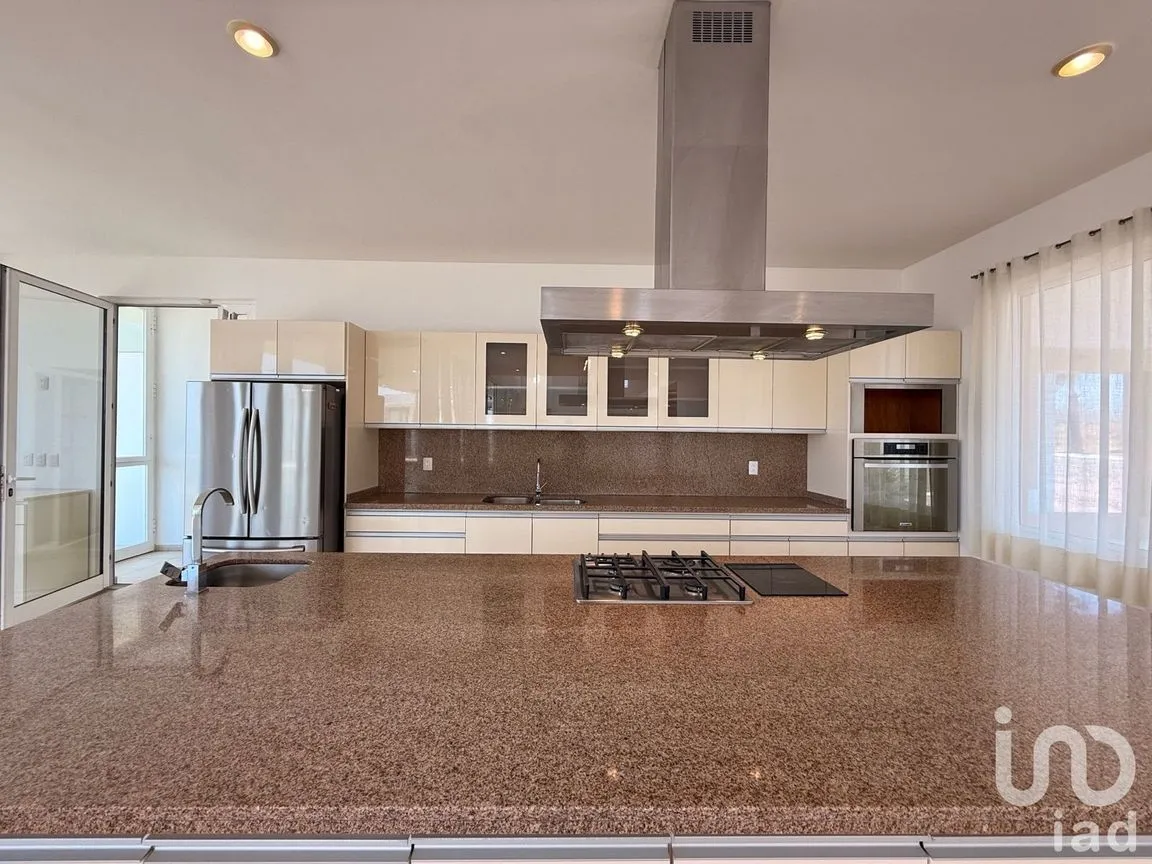 Casa en Venta en Vista Real y Country Club, Corregidora, Querétaro | NEX-253741 | iad México | Foto 9 de 48