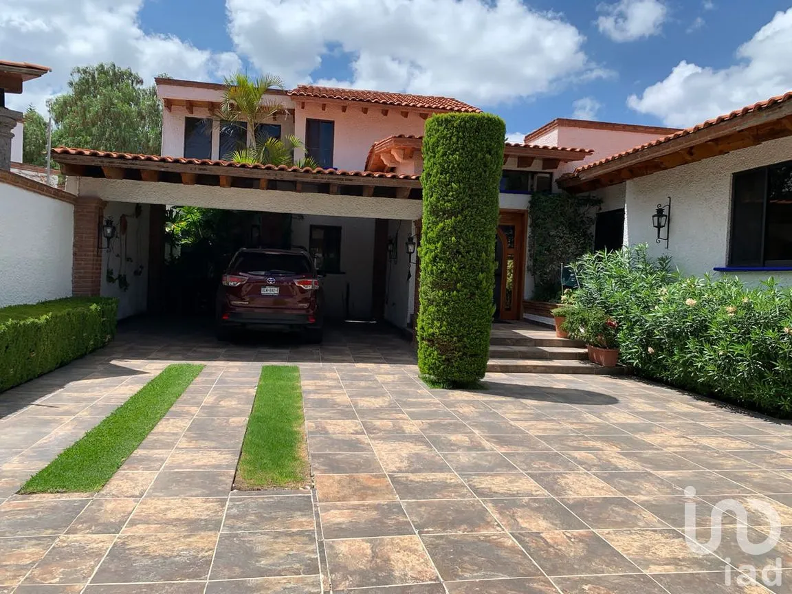 Casa en Venta en Villas del Mesón, Querétaro, Querétaro | NEX-266253 | iad México | Foto 2 de 13