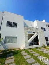 NEX-256709 - Departamento en Renta, con 4 recamaras, con 2 baños, con 160 m2 de construcción en Solares, CP 62793, Morelos.