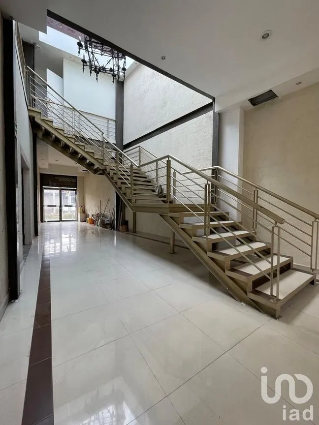Edificio en Renta en San Salvador Tizatlalli, Metepec, México | NEX-256098 | iad México | Foto 2 de 12