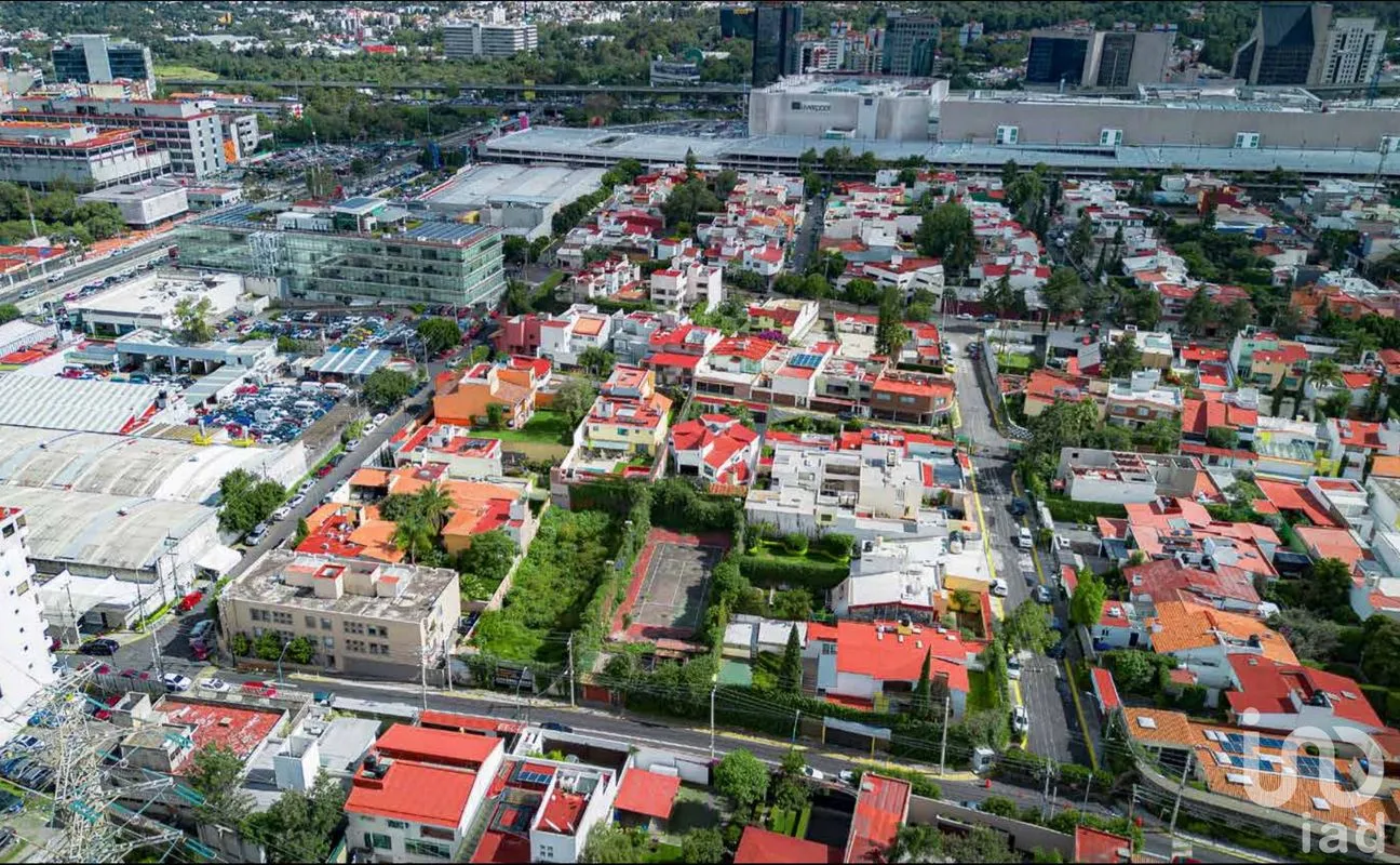 Terreno en Venta en Jardines del Pedregal de San Ángel, Coyoacán, Ciudad de México | NEX-253313 | iad México | Foto 1 de 2