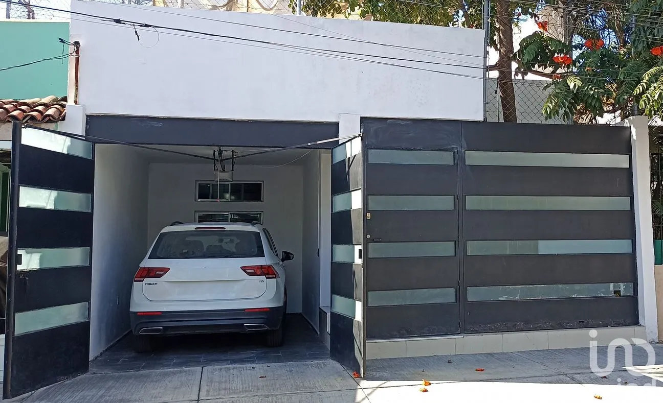 Casa en Venta en Las Águilas, Zapopan, Jalisco | NEX-261648 | iad México | Foto 3 de 38