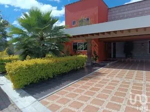 NEX-262930 - Casa en Venta, con 5 recamaras, con 5 baños, con 750 m2 de construcción en Ampliación Huertas del Carmen, CP 76904, Querétaro.