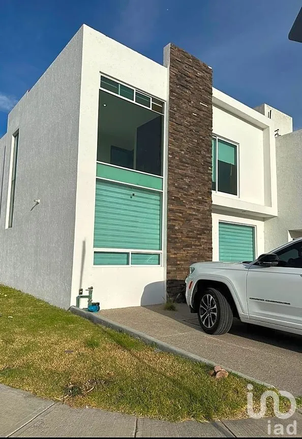 Casa en Venta en Residencial El Refugio, Querétaro, Querétaro | NEX-262988 | iad México | Foto 1 de 18