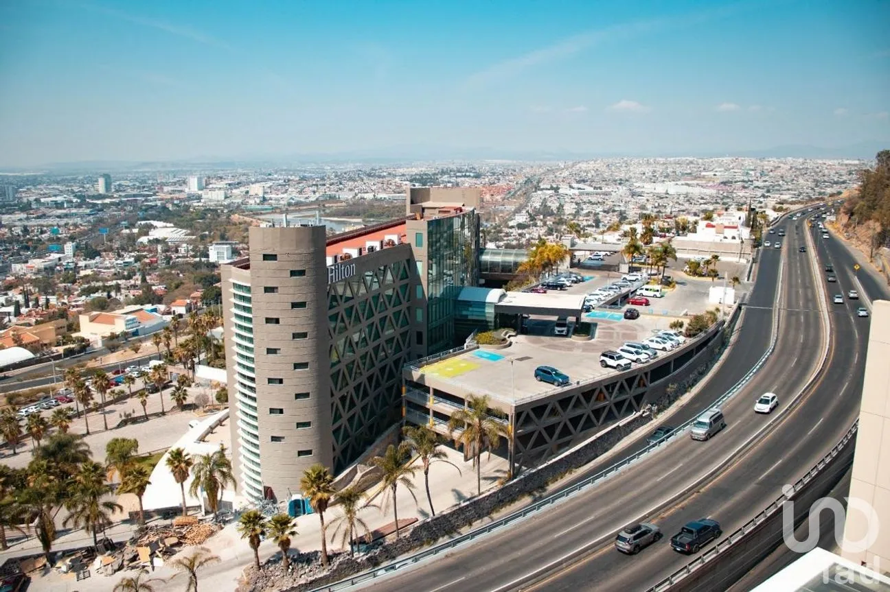 Departamento en Venta en Balcones Coloniales, Querétaro, Querétaro | NEX-286518 | iad México | Foto 2 de 16